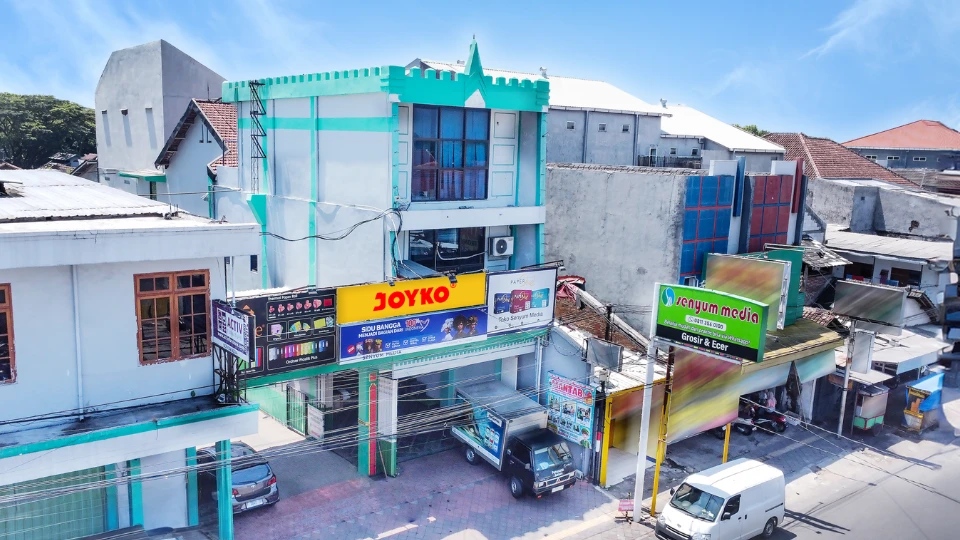 Mengapa Senyum Media Menjadi Pilihan Utama untuk Kebutuhan ATK